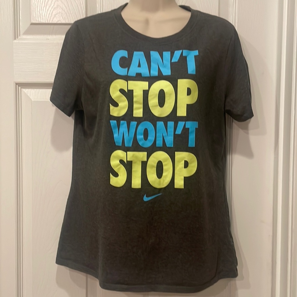 Nike Women’s T-shirt Size L